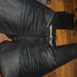 Judy Blue Mid-Rise Skinny Jeans Dark Wash